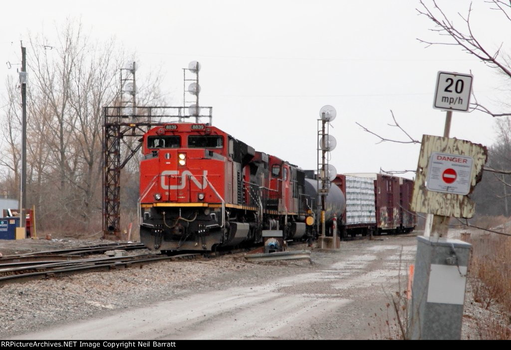 CN 8839